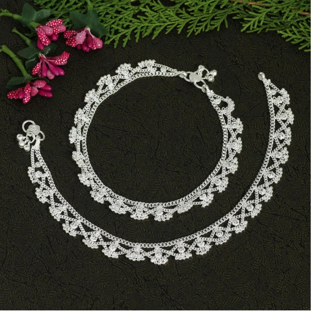 Generic Women's Silver Color Rhinestone Anklets (Free Size: Upto 10")