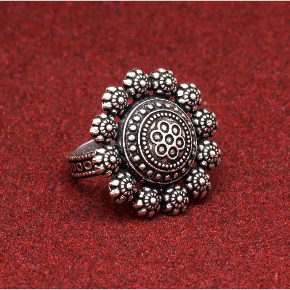 Women's Floral Design Silver Color Oxidised Adjustable Ring