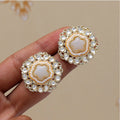 Generic Women's White Color Kundan Stud Earrings